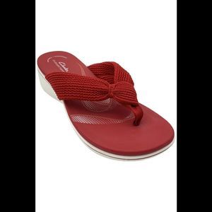 Clarks Women's Breeze Rae Erin Slide Sandals Cherry - Medium